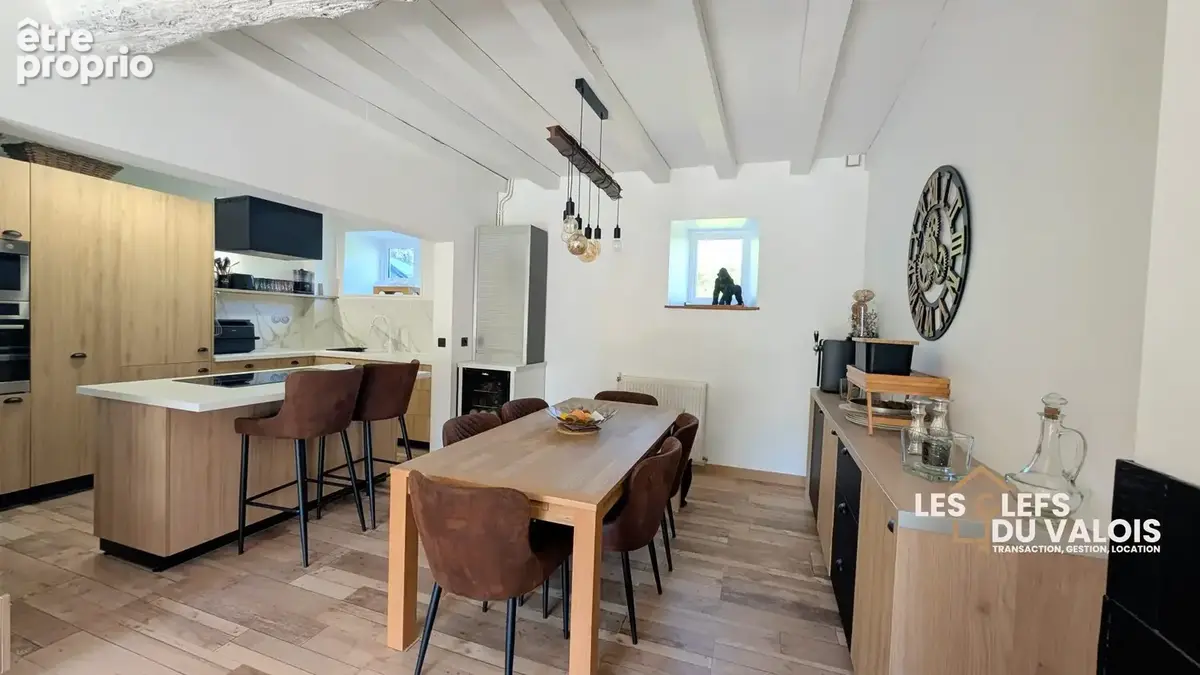 Maison 124 m² à Crepy-En-Valois  - photo 3