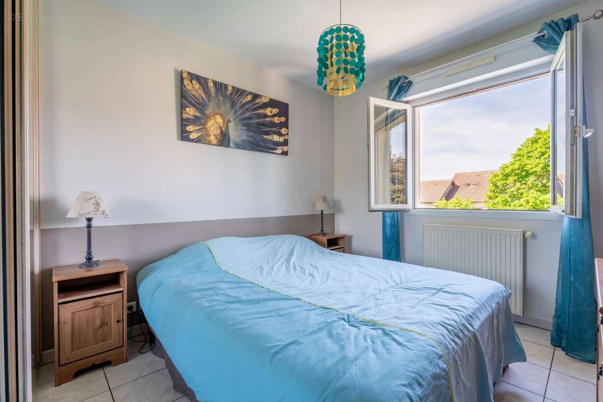 Appartement à SEREZIN-DU-RHONE