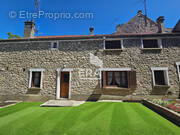 Maison à THIVERVAL-GRIGNON