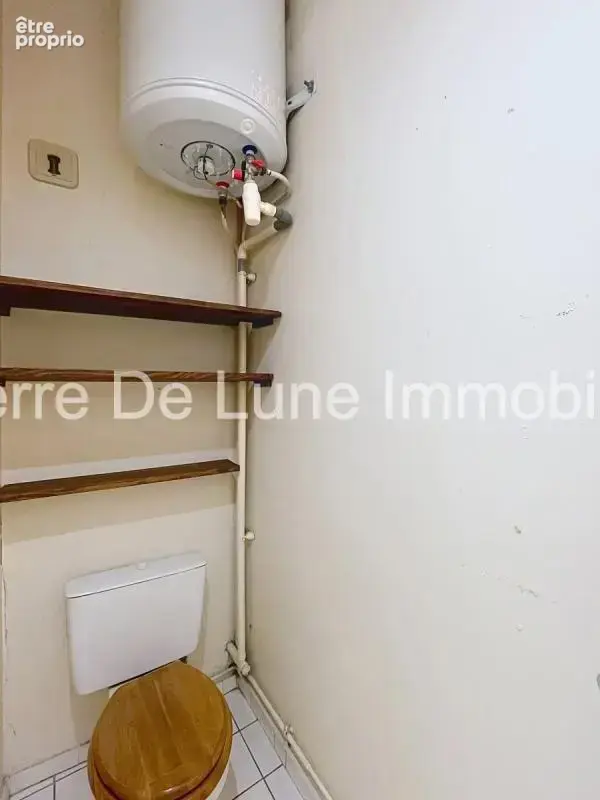 LYON 4e – CROIX-ROUSSE  Une adresse privilégiée au cœur du quartier - photo 9