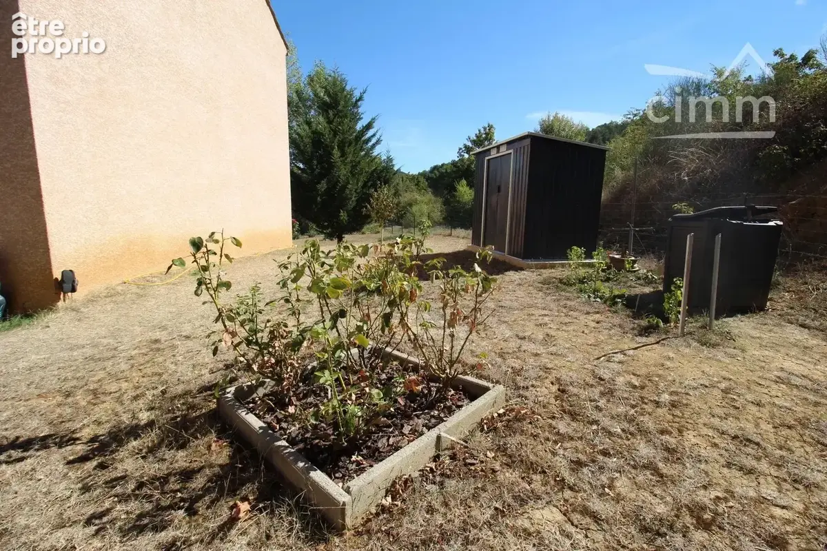 A vendre maison avec garage et jardin - photo 14