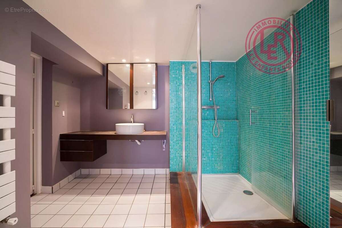 Appartement à PARIS-3E