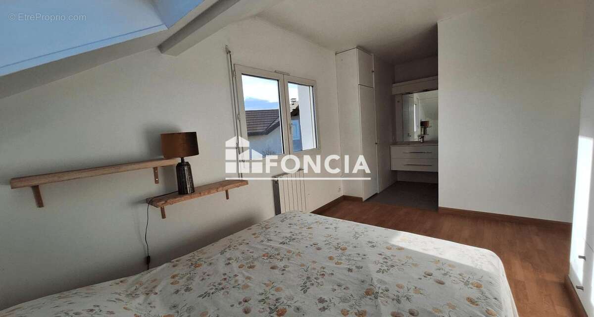 Maison à PREVESSIN-MOENS