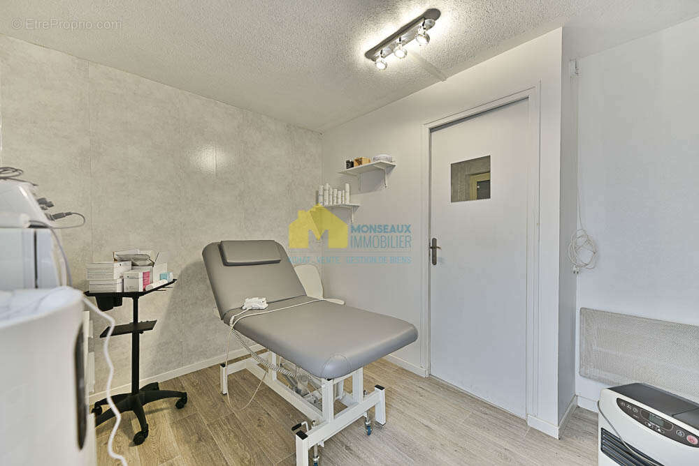 Commerce à LONGJUMEAU