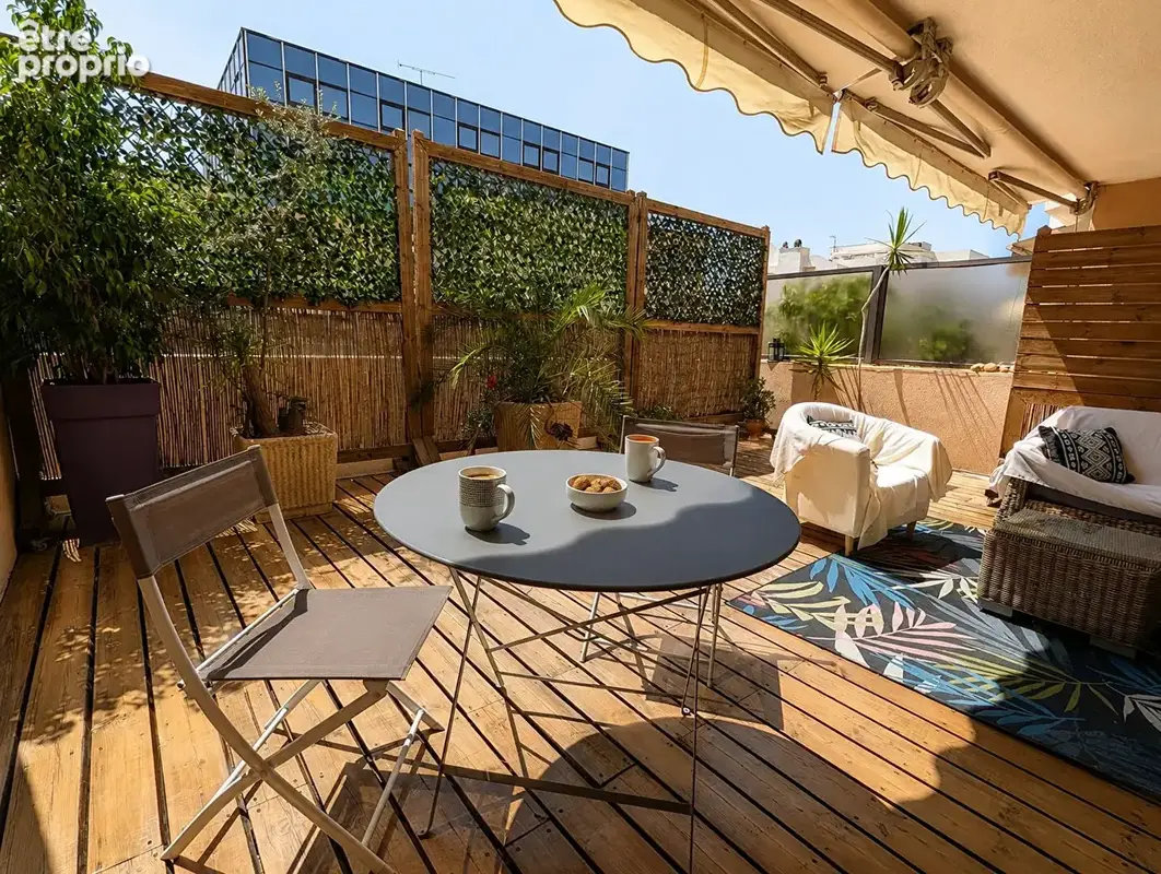 Hyères- Appartement T3 - 72m² - Garage - Terrasse 35 m² - photo 8