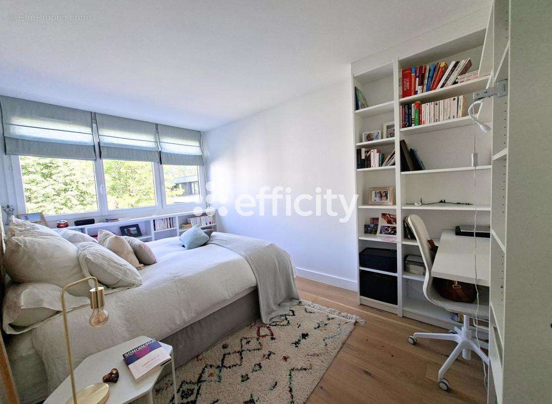 Appartement à GARCHES