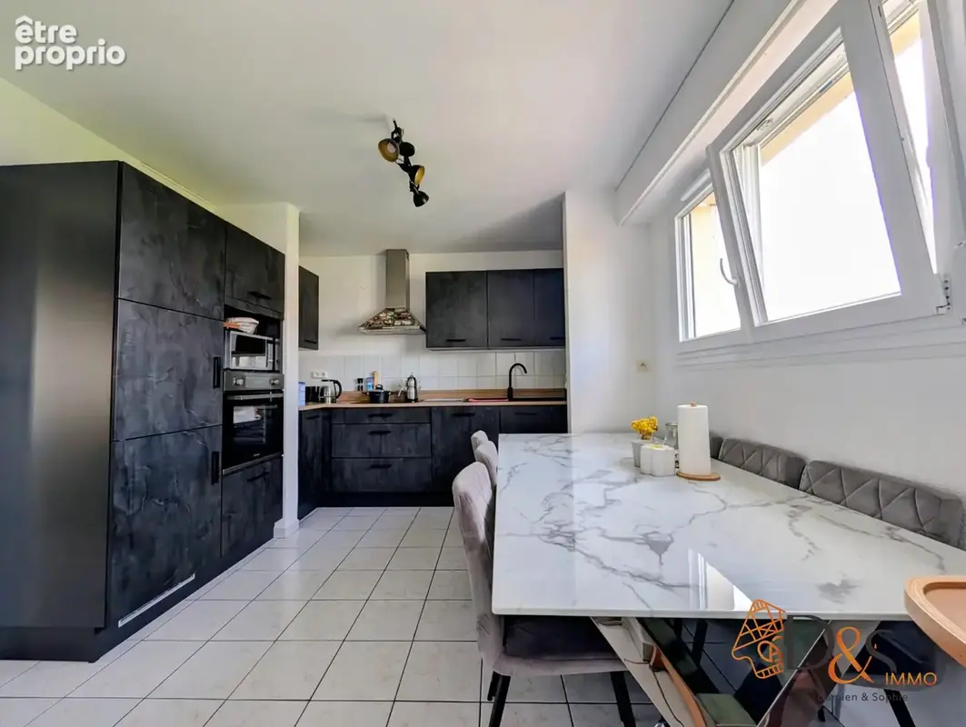Appartement 3 pièces 83 m² à vendre à Saint-Louis (68300) - photo 3