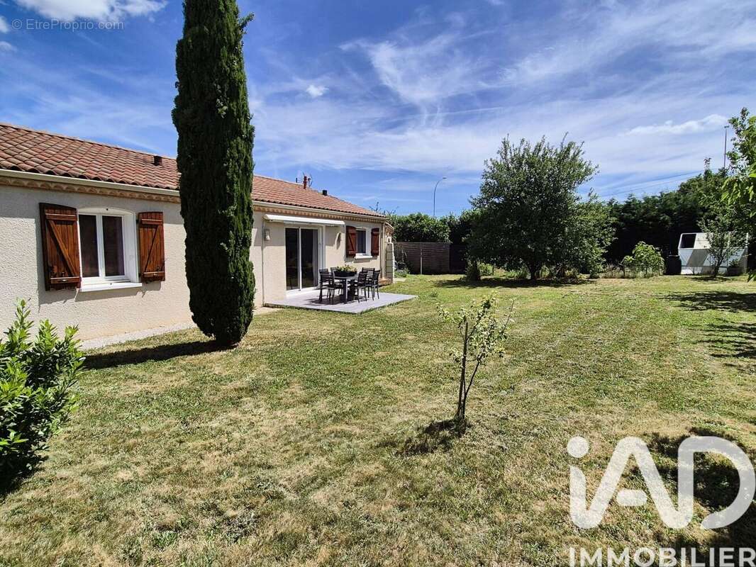 Maison 88 m² à Aussillon  - photo 2