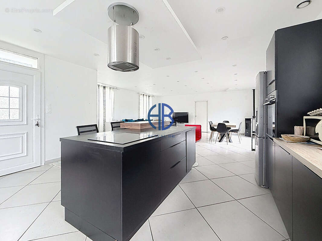 Maison Renage 4 pièce(s) 135 m2 - photo 9