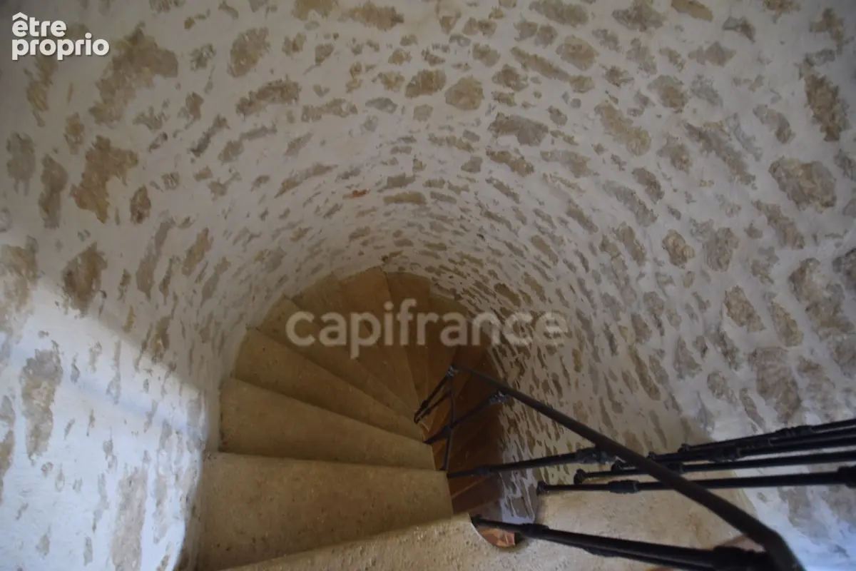 Maison en pierre dans un village de caractère, 4 chambres, garage, dépendances - photo 15
