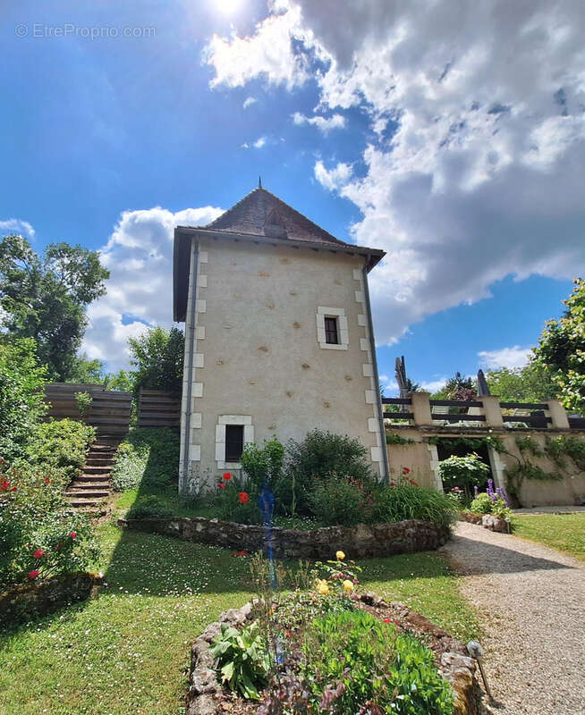 Maison à BOURDEILLES
