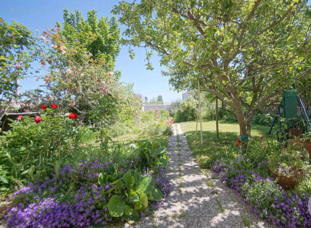 Maison à CHOISY-LE-ROI