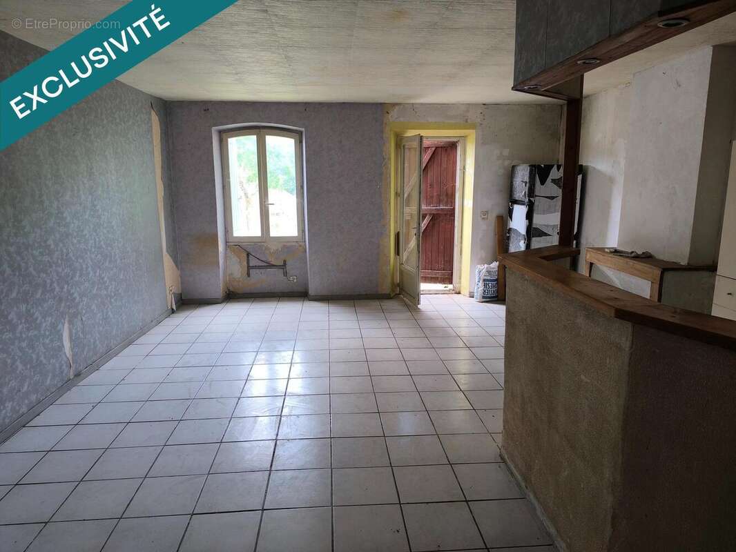 Photo 3 - Appartement à BLAYE-LES-MINES