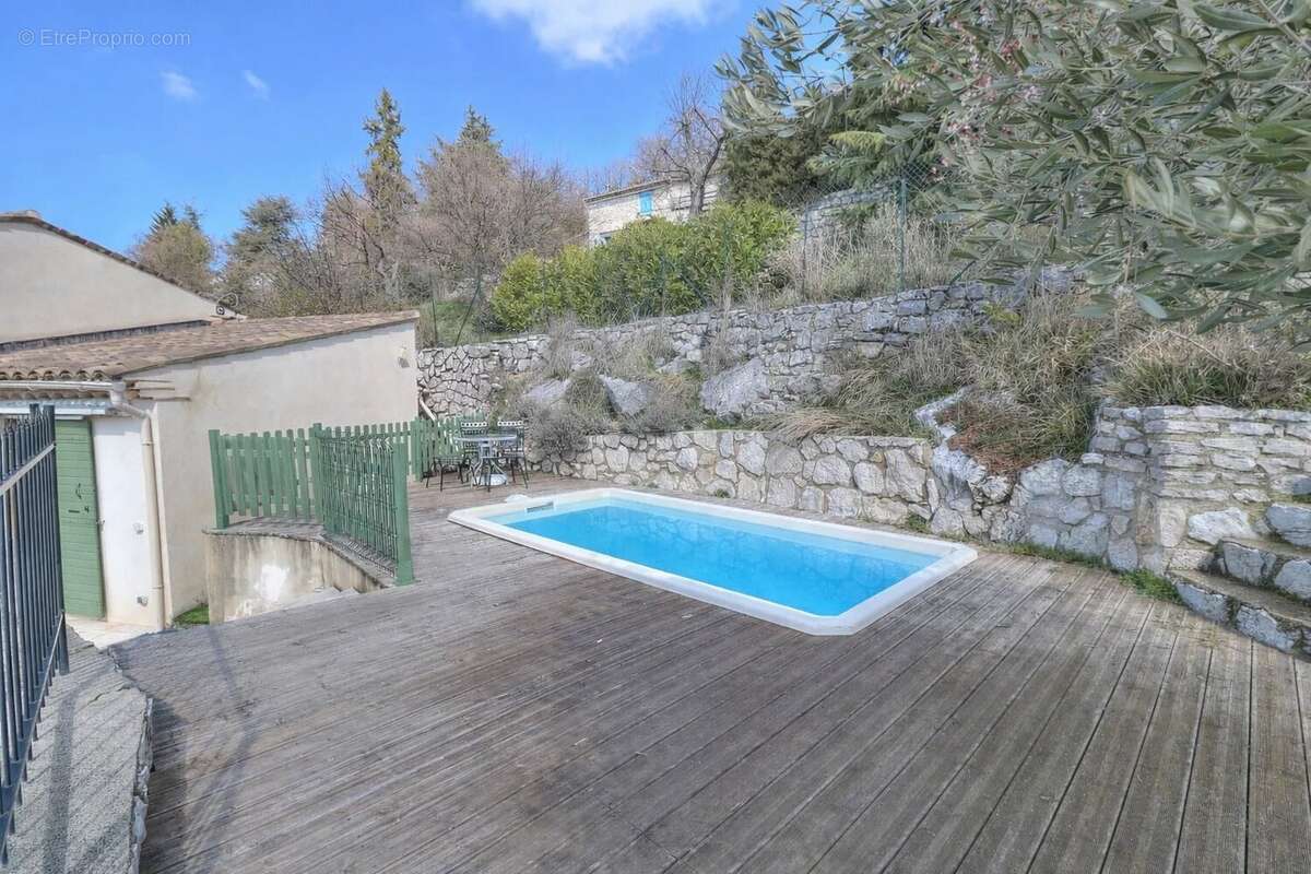 Maison à COURSEGOULES