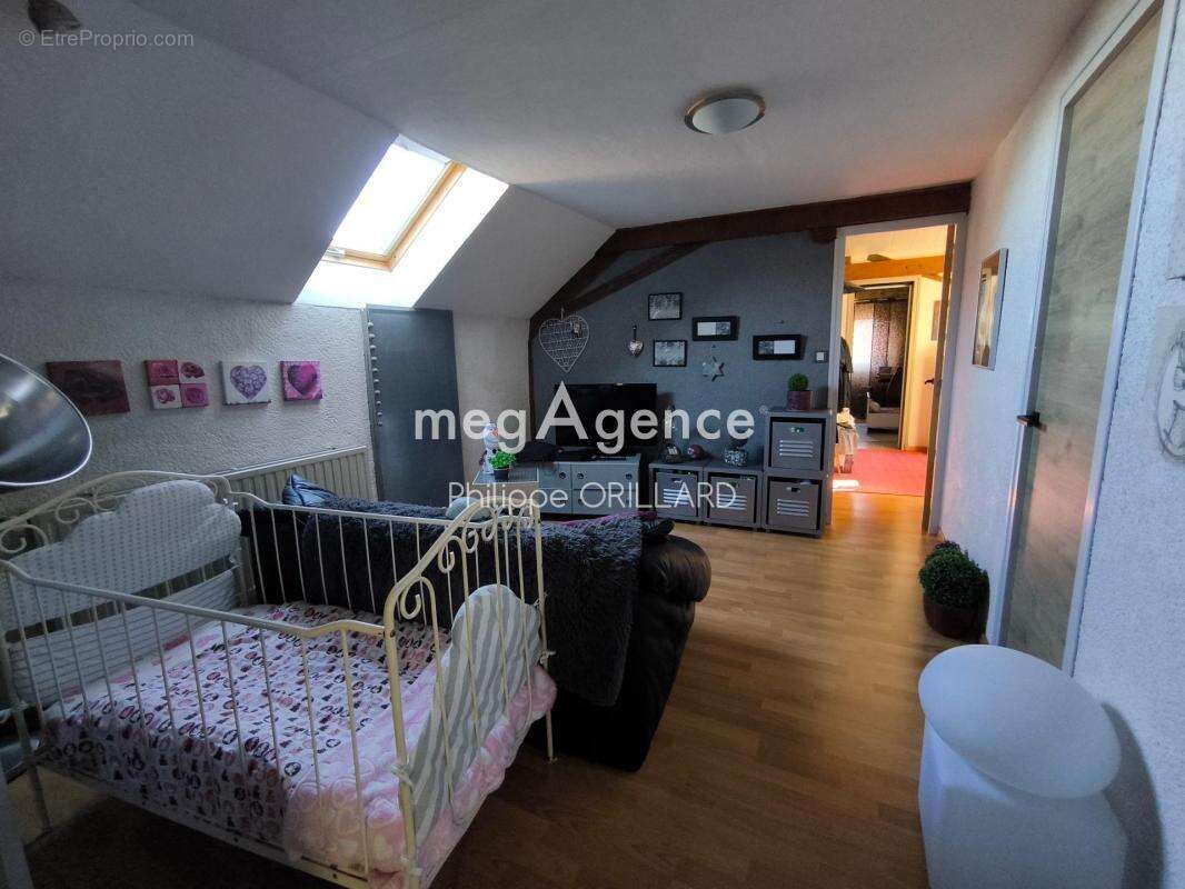 Maison à BOURG-L&#039;EVEQUE