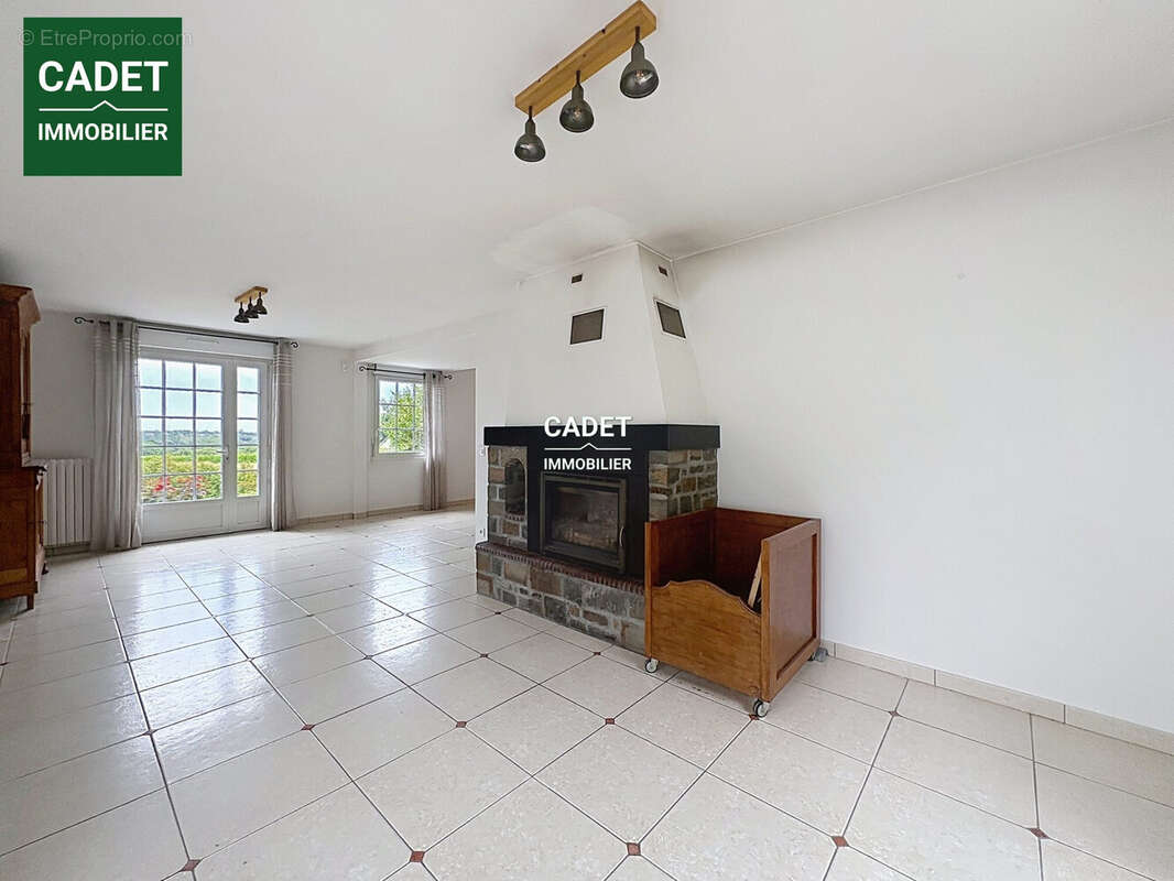Maison 145 m² à Le Tanu  - photo 2