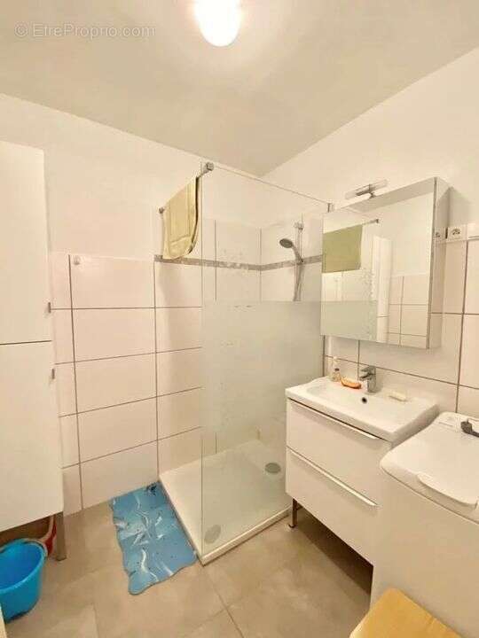 Appartement à GREOUX-LES-BAINS