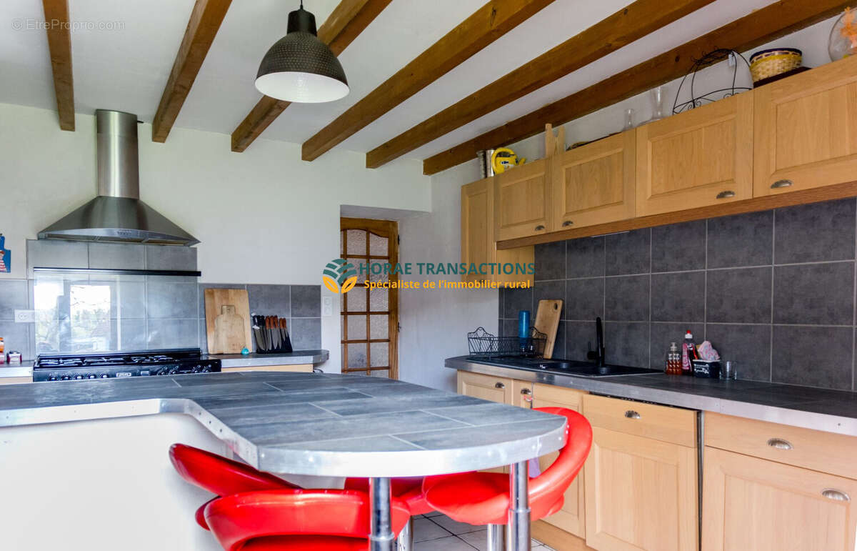 Maison à VELLEXON-QUEUTREY-ET-VAUDEY