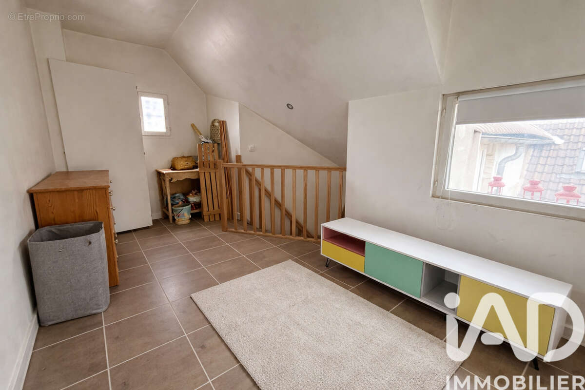 Photo 5 - Maison à CHENY