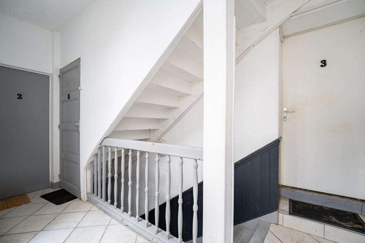Appartement à SAINT-SULPICE-SUR-LEZE