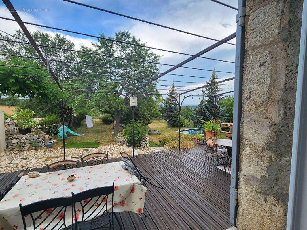 Authentique Mas Provençal : Le charme de la pierre - photo 12