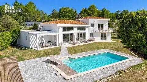 Maison à MONTAUROUX