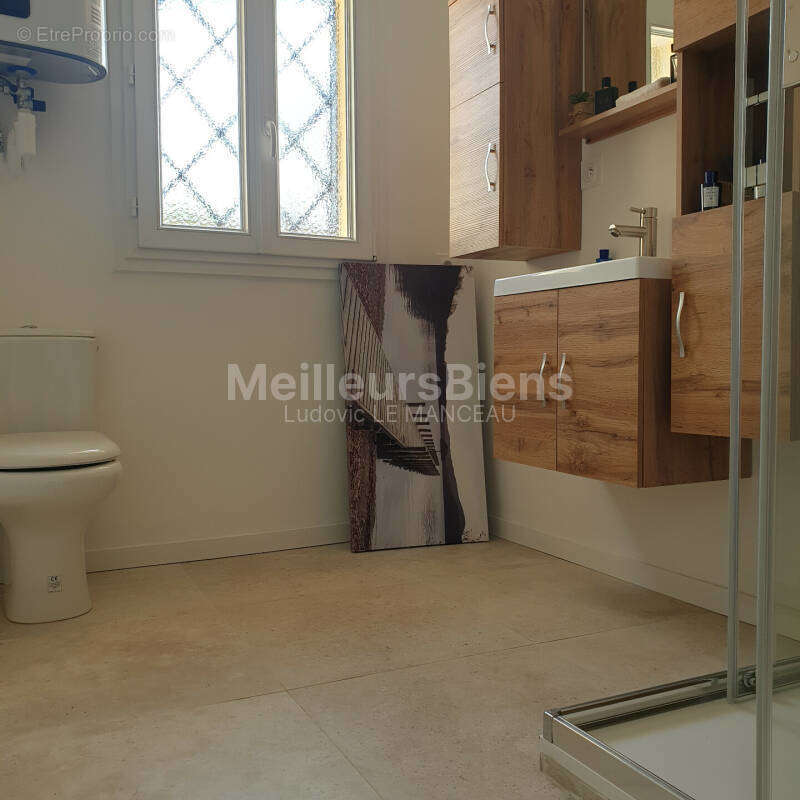 Maison à LA FARE-LES-OLIVIERS