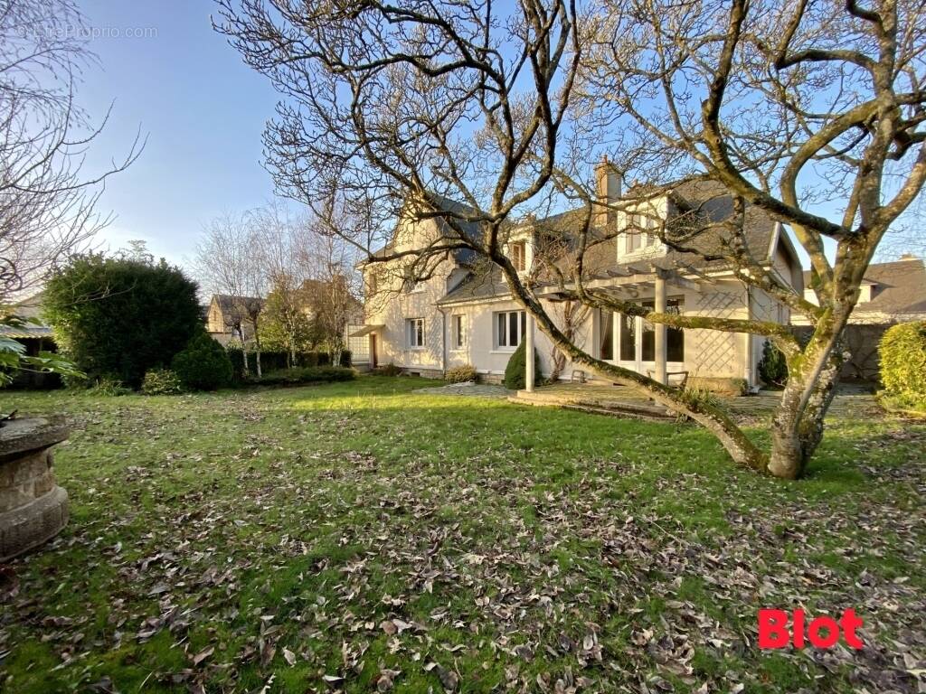 Maison à SAINT-MEEN-LE-GRAND