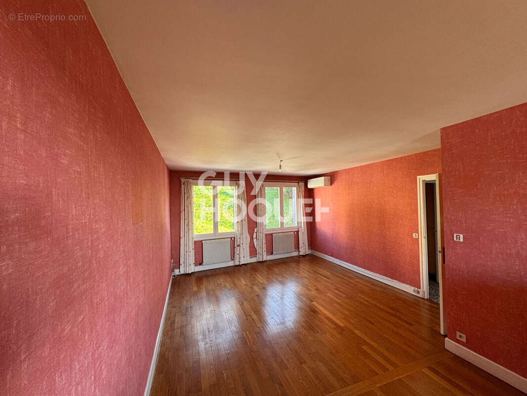 Appartement à LE CREUSOT