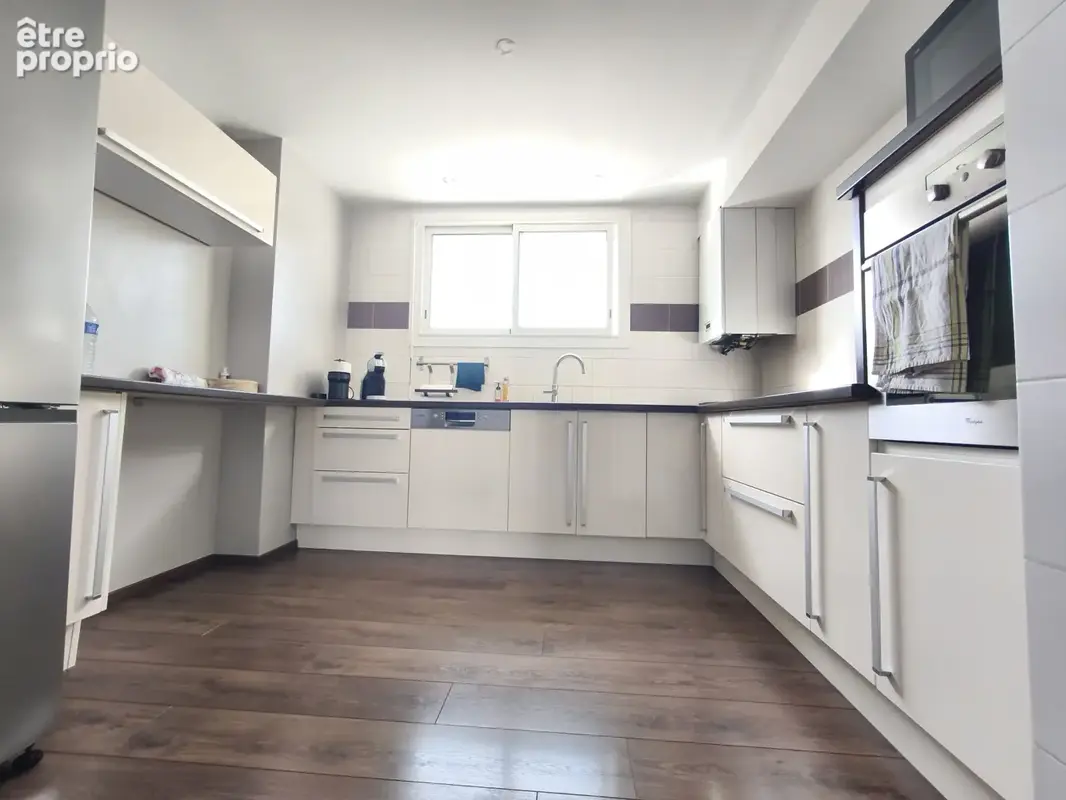 Appartement T3 refait a neuf avec vue sur mer - photo 5