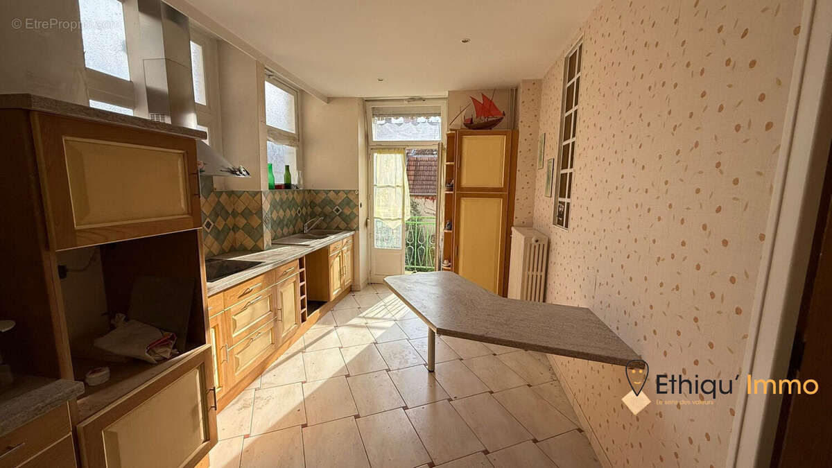 Maison à BAR-SUR-AUBE