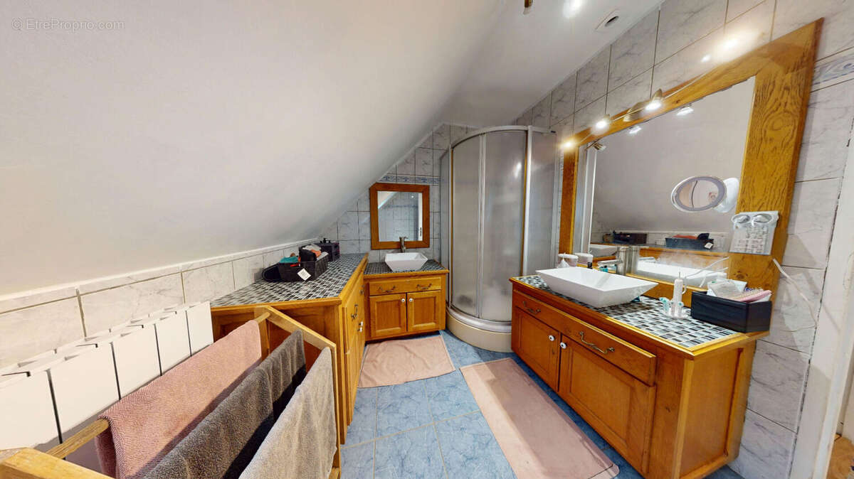 Maison de 131m² à Breuillet - photo 8