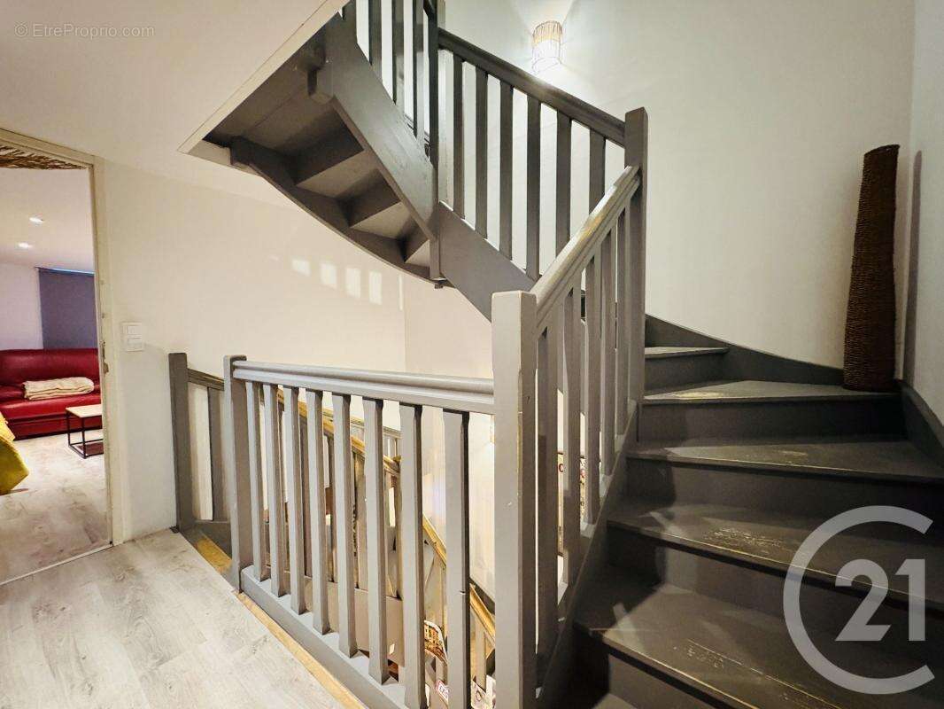 Maison à SAINT-JUNIEN