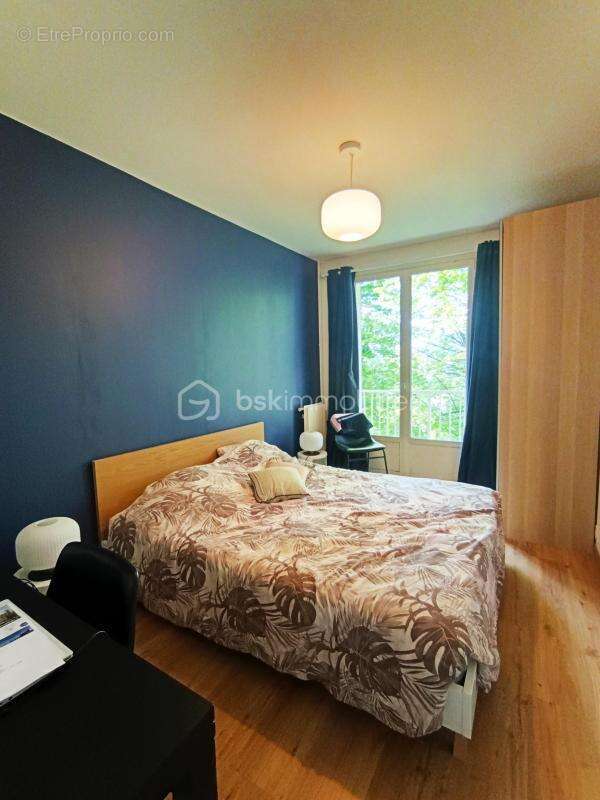 Appartement à SAINT-CYR-SUR-LOIRE