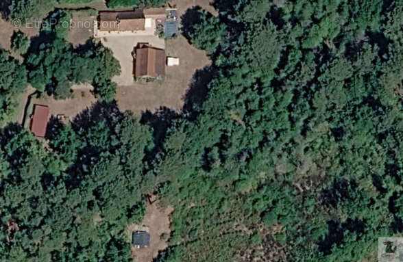 Longère en pierre avec gîtes, dépendances et près de 2 hectares   Issac (Dordogne) - photo 13