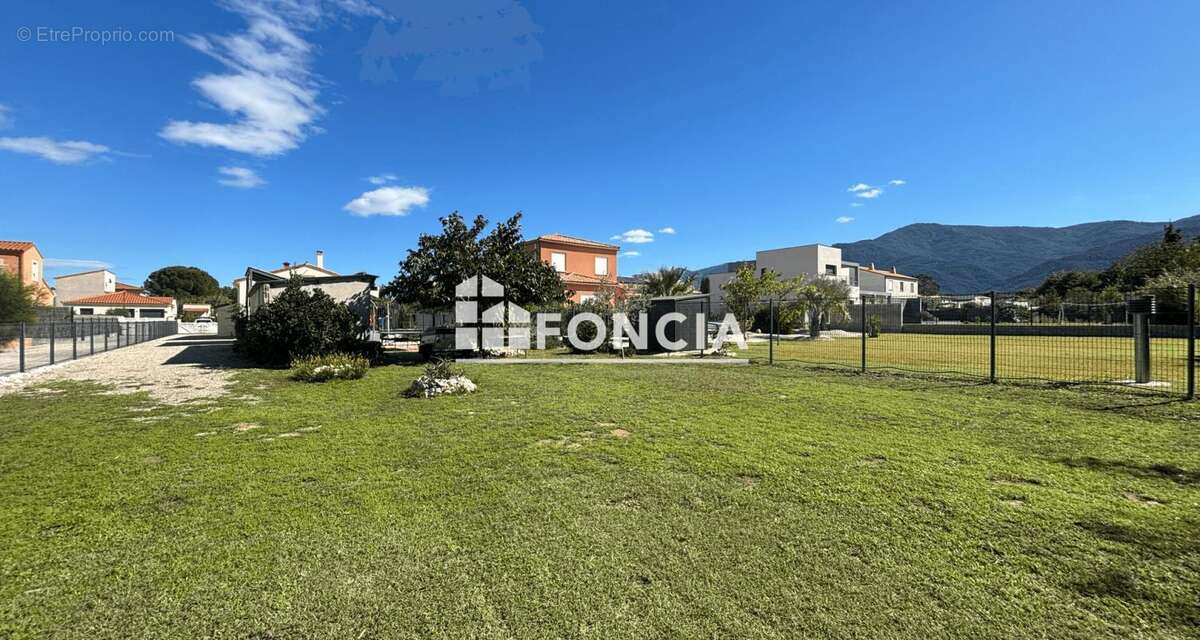 Maison à SAINT-GENIS-DES-FONTAINES