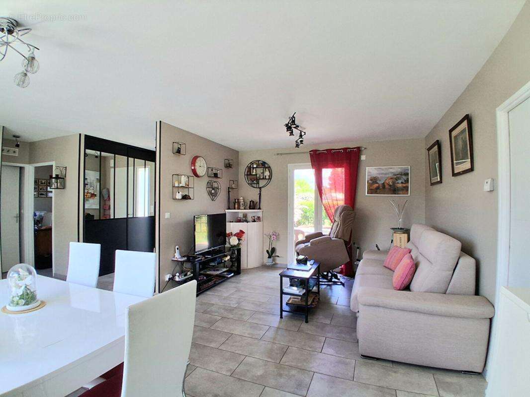 Maison à BELIN-BELIET