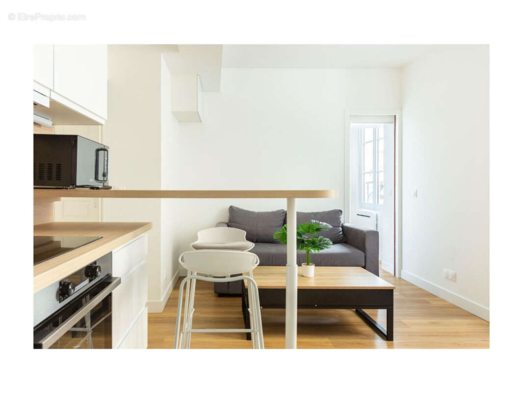 Appartement à PARIS-7E