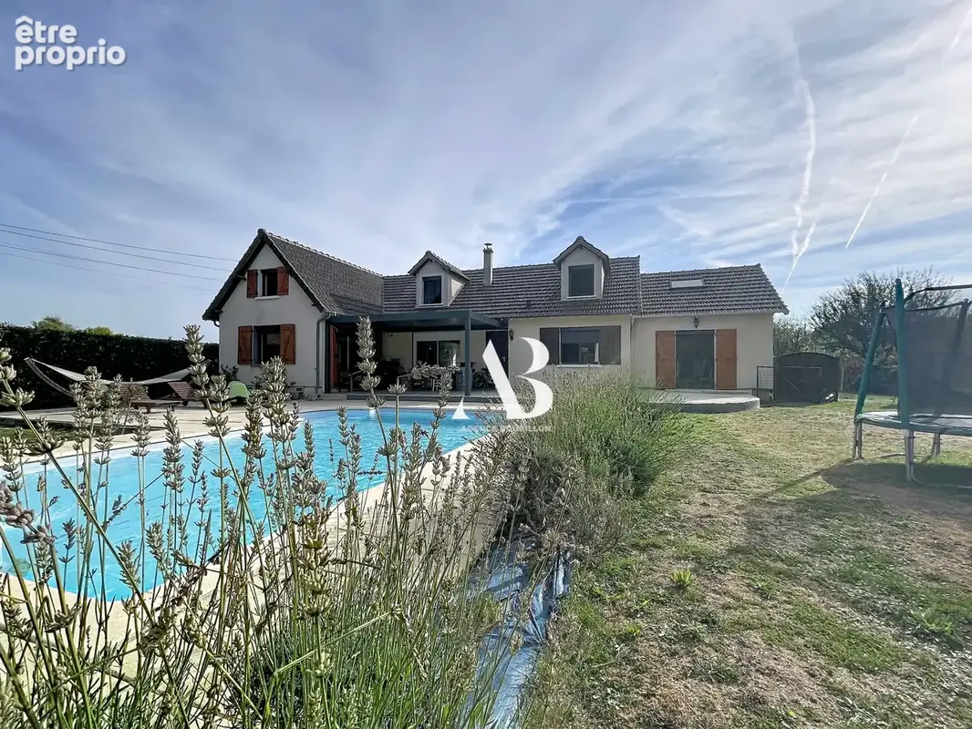 maison familiale 8 pièces 189,7 m2 sur un terrain avec piscine de 1540 m2 - photo 19