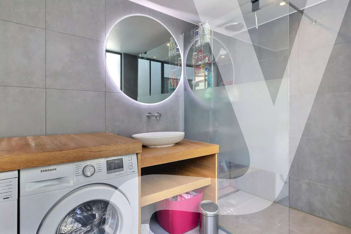 Bas - Montreuil - Appartement style maison 3 pièces - 2 chambres - photo 8
