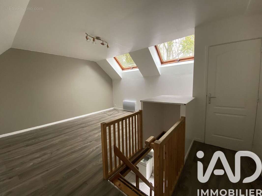 Appartement 140 m² à Lambres-Lez-Douai  - photo 8