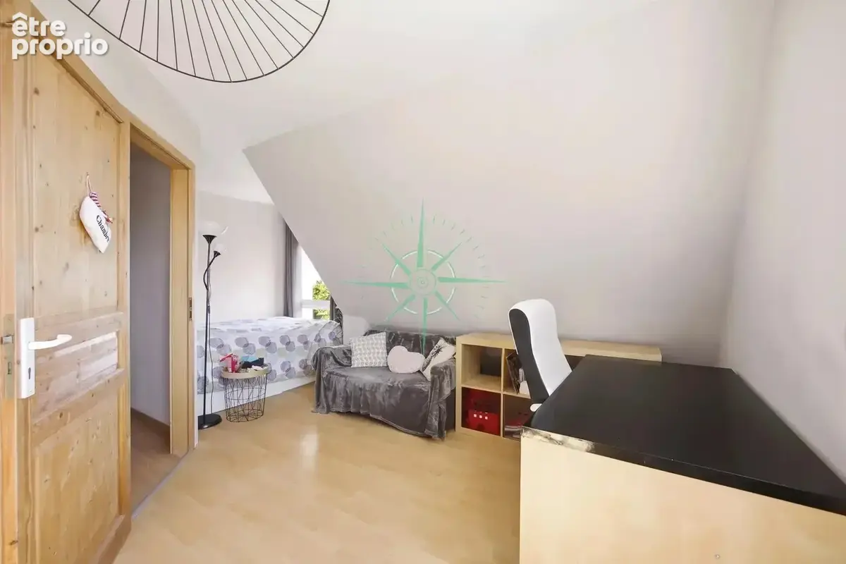 Propriété familiale de 185 m2 avec piscine, sans vis-à-vis. - photo 13