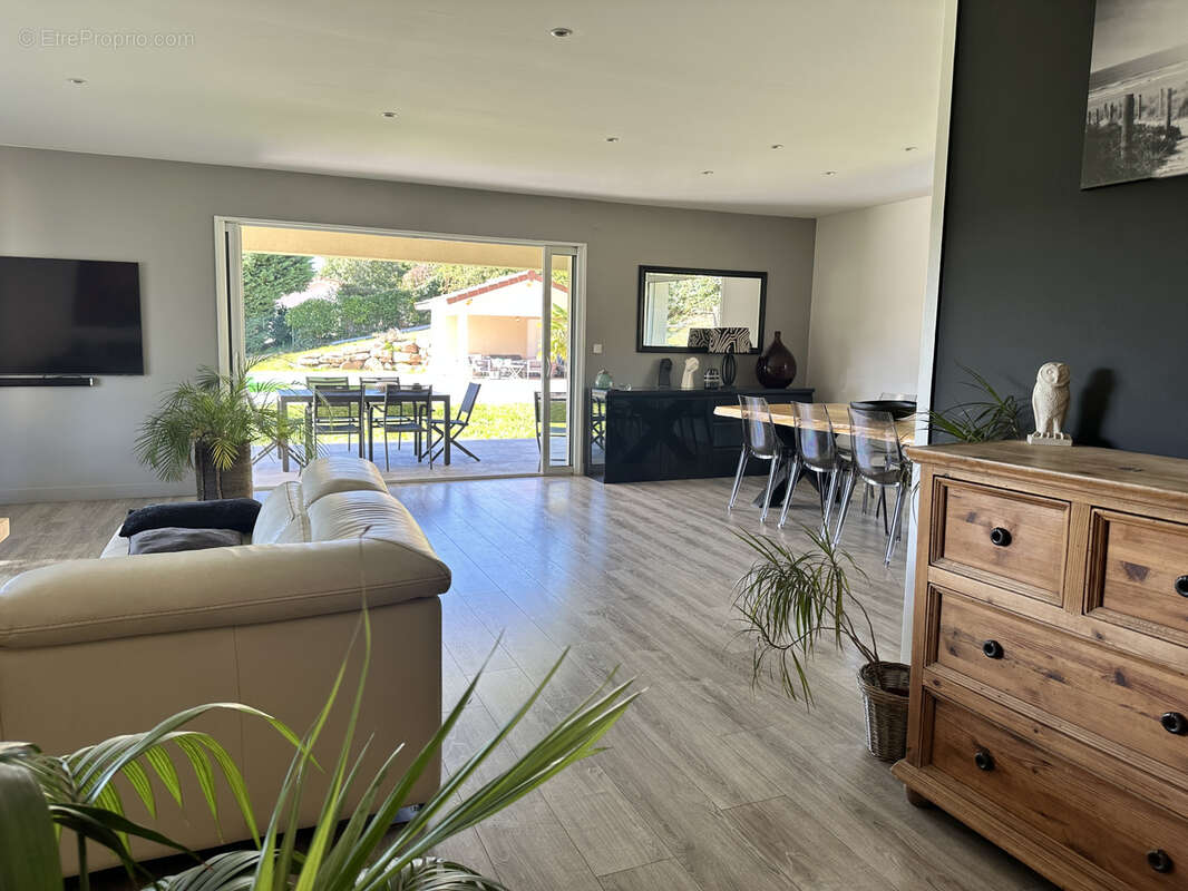 Maison à LA FOUILLOUSE