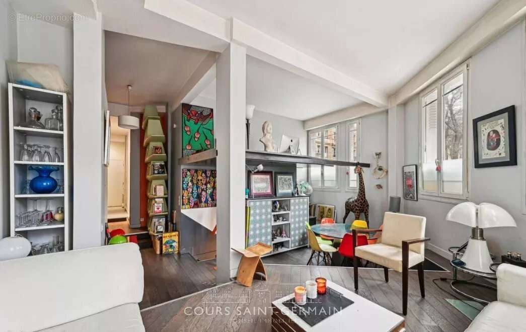 Appartement à PARIS-18E