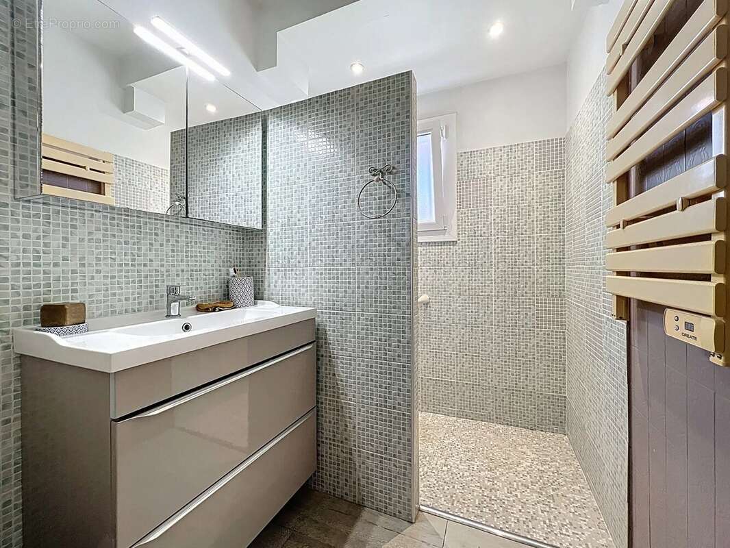 Appartement à CAGNES-SUR-MER