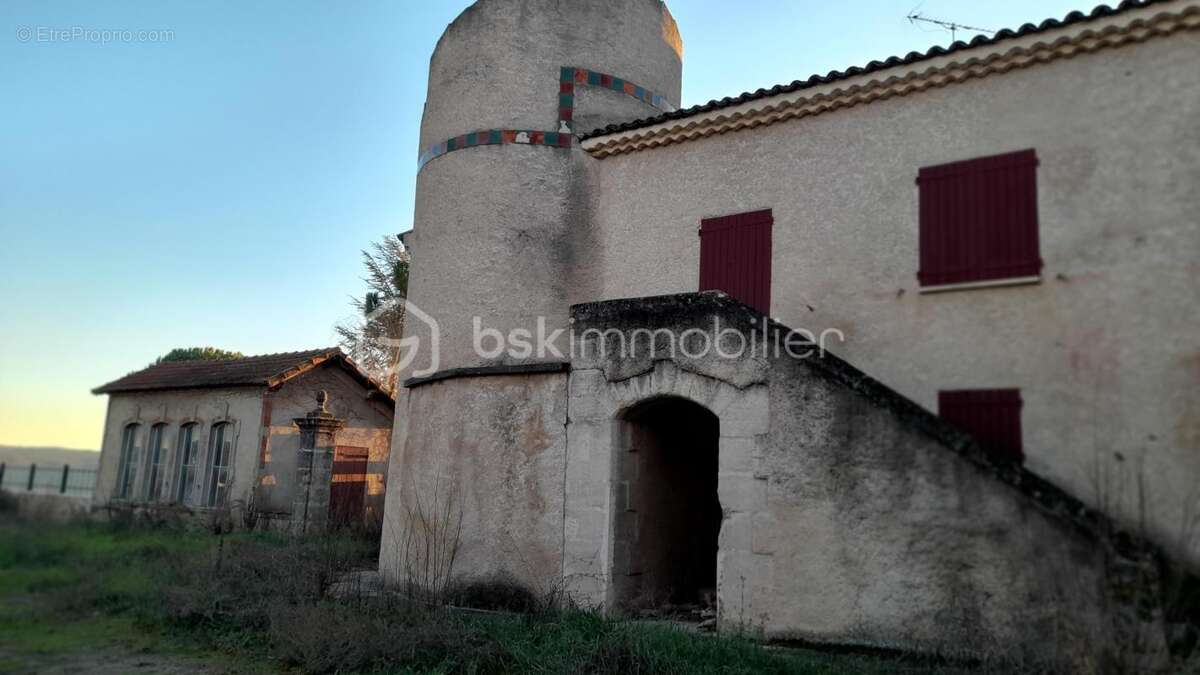 NOUVELLE BAISSE DE PRIX de 12% (à prévoir) pour cette BASTIDE en pierres à rénover MANOSQUE - photo 15
