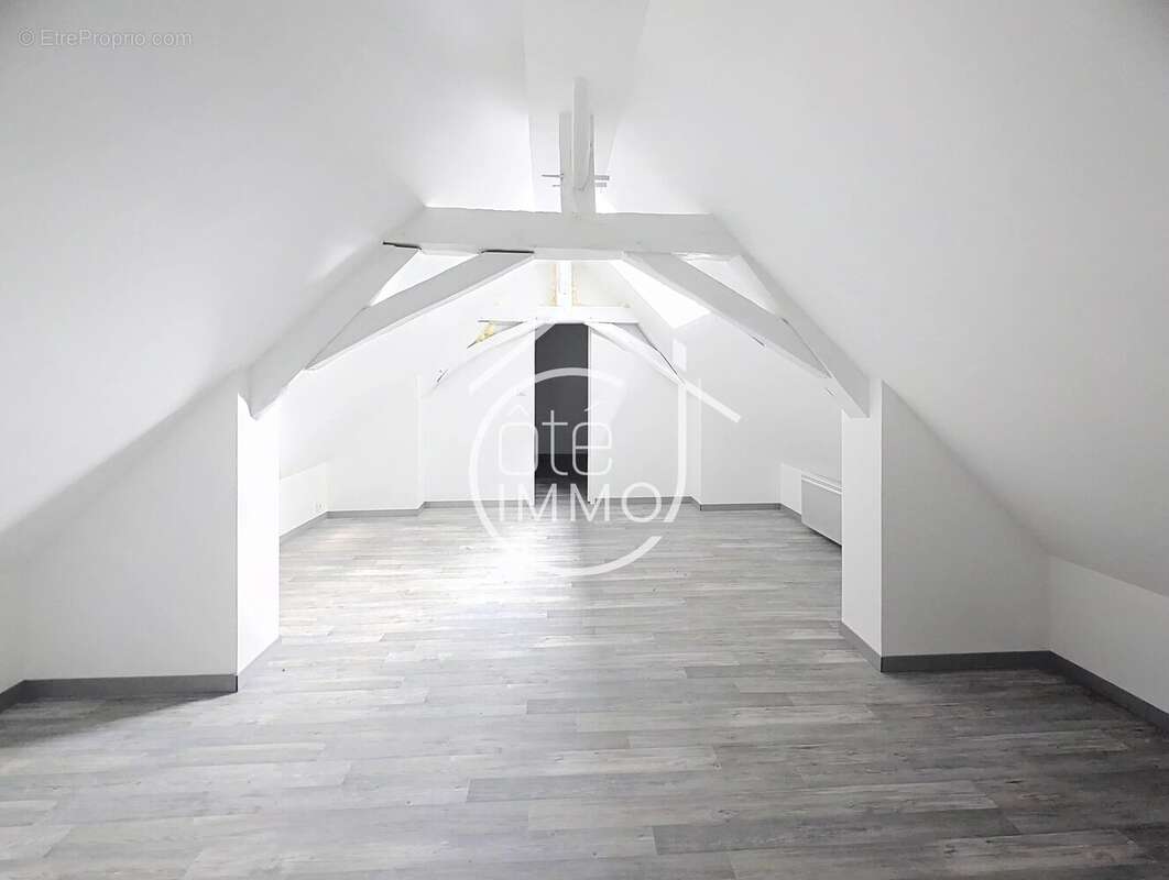 PRIGONRIEUX : Belle maison en pierre , 4 pièces de 96m² avec jardin - photo 7