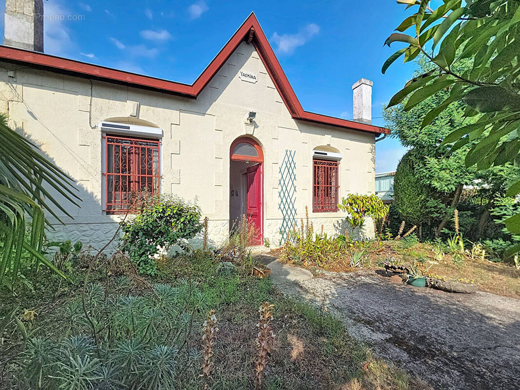 Photo Maison à Pessac au prix de 382 000€