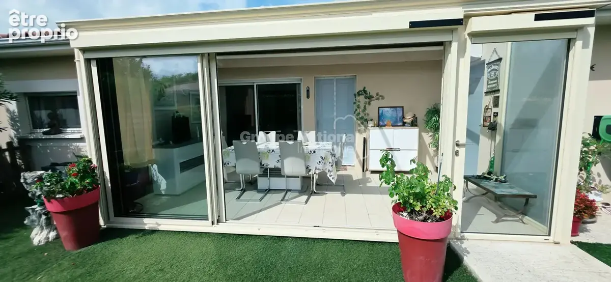 Appartement 2 chambres de 76.63m² avec jardinet  et garage - photo 3