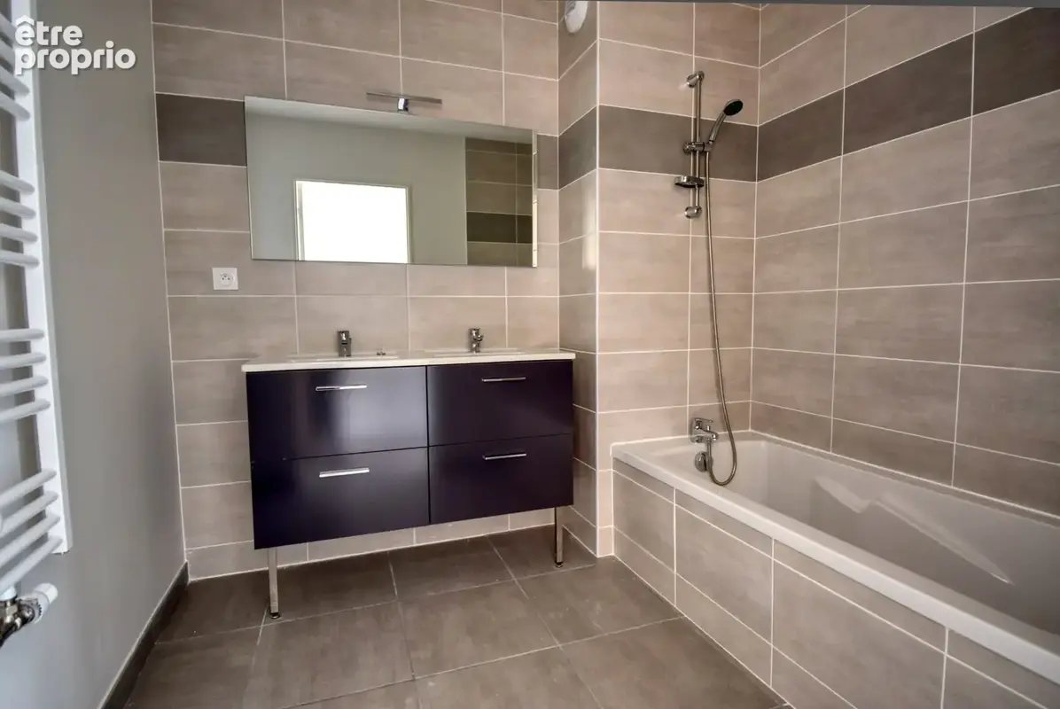 Découvrez cet appartement T4 avec balcon alliant confort, modernité et convivialité ! - photo 12